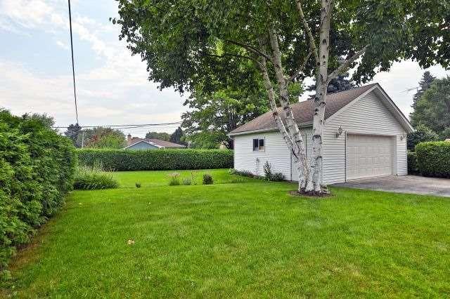 511 Sandbrook Rd, House detached with 3 bedrooms, 2 bathrooms and 1 parking in Oakville ON | Image 18