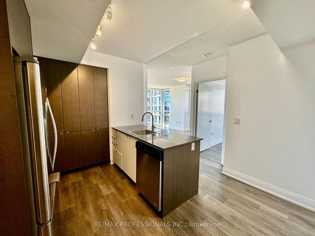907 - 9 Valhalla Inn Rd, Condo with 2 bedrooms, 1 bathrooms and 1 parking in Toronto ON | Image 38