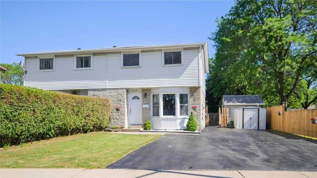 105 Ventura Dr, House semidetached with 3 bedrooms, 2 bathrooms and 4 parking in St. Catharines ON | Image 1