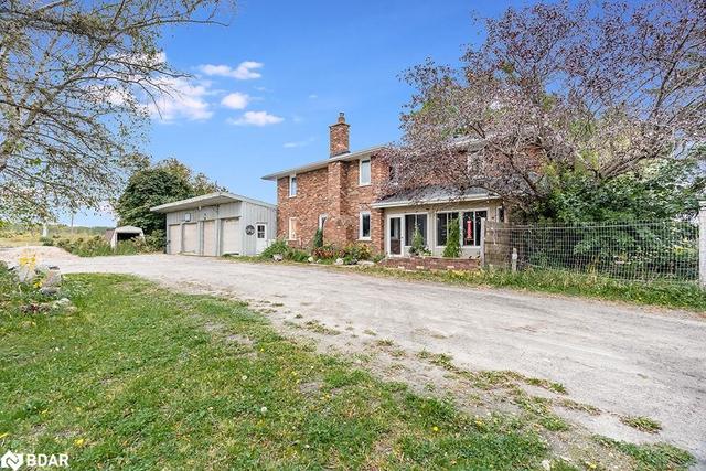 1166 County Road 42, House detached with 5 bedrooms, 2 bathrooms and 12 parking in Clearview ON | Image 2