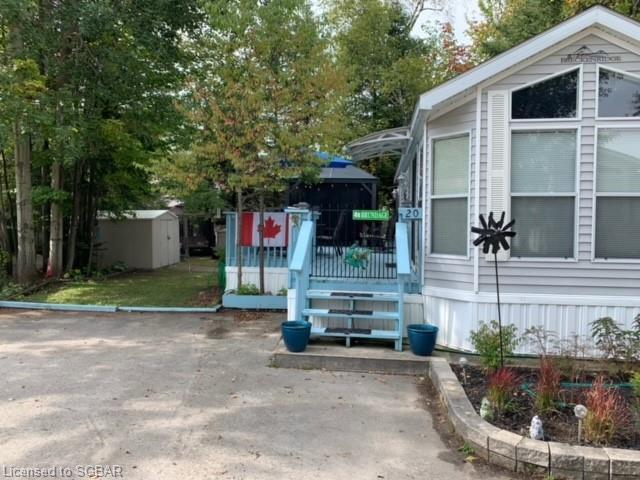 20 Huron Circle, House detached with 2 bedrooms, 1 bathrooms and 2 parking in Wasaga Beach ON | Image 2