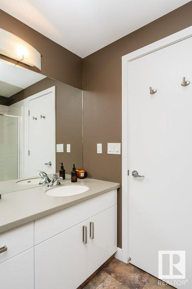 701 - 10028 119 St Nw, Condo with 2 bedrooms, 2 bathrooms and null parking in Edmonton AB | Image 38