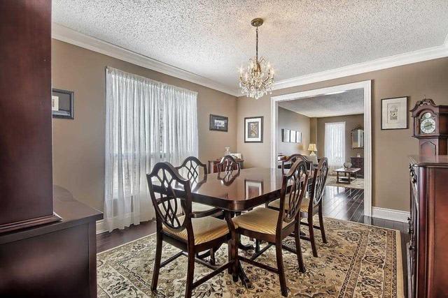 32 Egan Cres, House detached with 5 bedrooms, 4 bathrooms and 8 parking in Caledon ON | Image 3