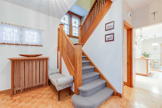 93 Constance St, House detached with 4 bedrooms, 2 bathrooms and 1 parking in Toronto ON | Image 23