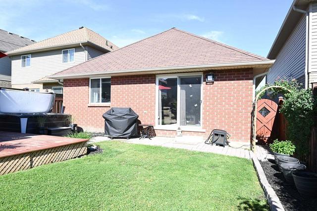 29 Edna Ave, House detached with 2 bedrooms, 2 bathrooms and 3 parking in Hamilton ON | Image 25