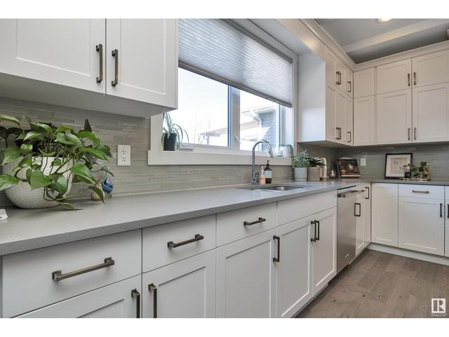 712 180 St Sw, House detached with 4 bedrooms, 3 bathrooms and 3 parking in Edmonton AB | Image 15