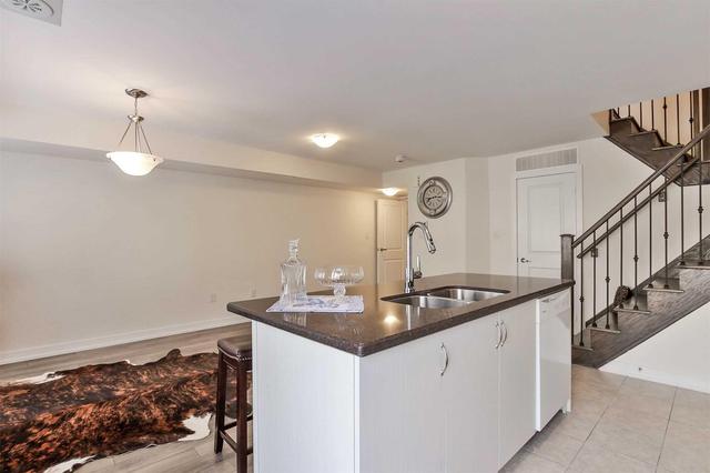 90 - 100 Parrotta Dr, Townhouse with 2 bedrooms, 2 bathrooms and 1 parking in Toronto ON | Image 12