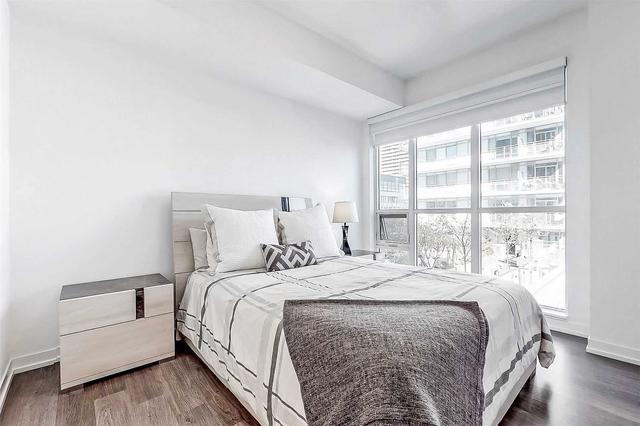 907 - 89 Dunfield Ave, Condo with 2 bedrooms, 2 bathrooms and 1 parking in Toronto ON | Image 6