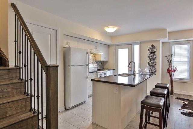 90 - 100 Parrotta Dr, Townhouse with 2 bedrooms, 2 bathrooms and 1 parking in Toronto ON | Image 9