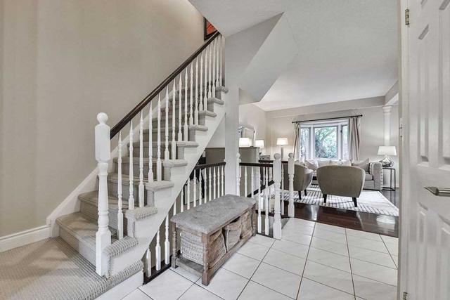 2152 Crosswinds Crt, House attached with 3 bedrooms, 3 bathrooms and 5 parking in Burlington ON | Image 36