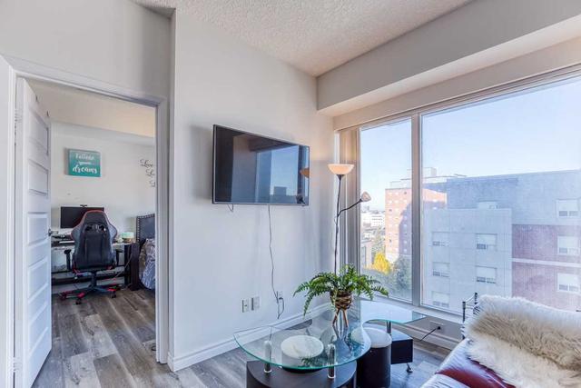 t1 1004 - 158 King St N, Condo with 2 bedrooms, 1 bathrooms and 0 parking in Waterloo ON | Image 2