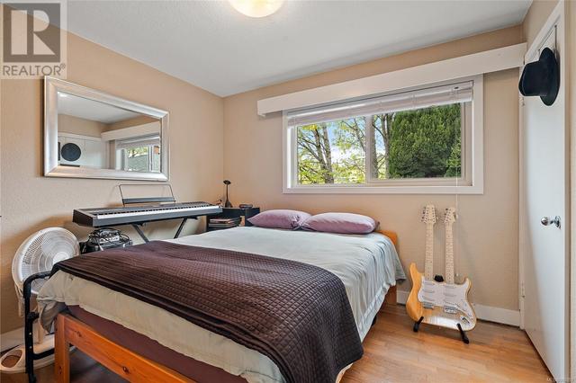1804 Richardson St, House detached with 3 bedrooms, 3 bathrooms and 2 parking in Victoria BC | Image 30