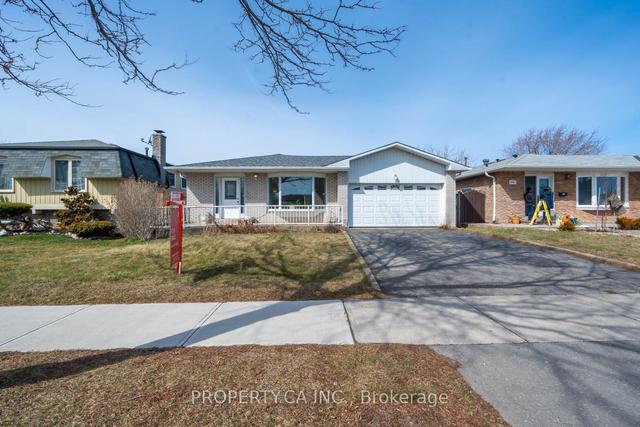 3363 Brandon Gate Dr, House detached with 3 bedrooms, 2 bathrooms and 4 parking in Mississauga ON | Image 1