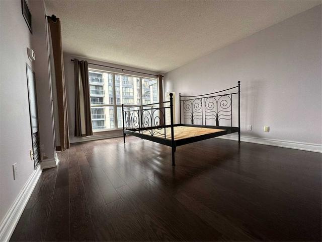 1001 - 18 Hollywood Ave, Condo with 2 bedrooms, 2 bathrooms and 2 parking in Toronto ON | Image 7