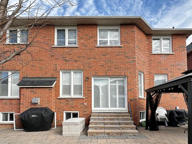 17 Grapevine Circ, House detached with 4 bedrooms, 5 bathrooms and 6 parking in Toronto ON | Image 22