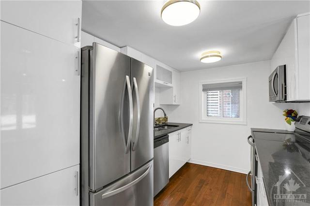 Lovely stainless steel appliances | Image 8