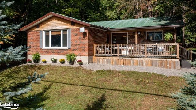 1188 Port Cunnington Road, House detached with 3 bedrooms, 2 bathrooms and 6 parking in Lake of Bays ON | Image 13