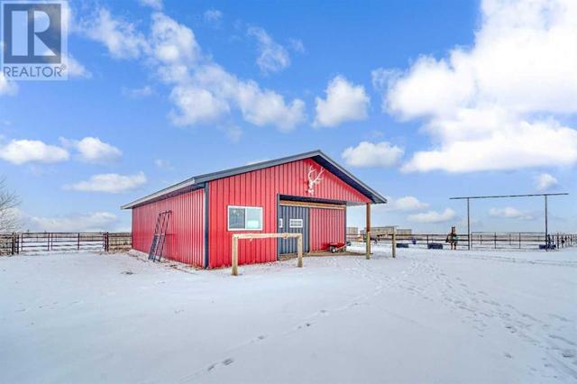 204076 Range Road 253, House other with 3 bedrooms, 2 bathrooms and null parking in Vulcan County AB | Image 28