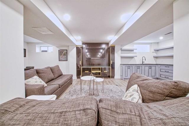 2631 Comet Crt, House detached with 4 bedrooms, 5 bathrooms and 6 parking in Mississauga ON | Image 29
