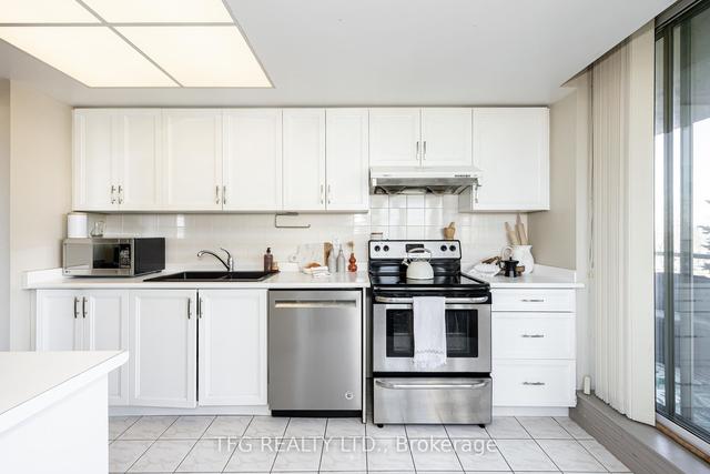 482 - 1 Greystone Walk Dr, Condo with 2 bedrooms, 2 bathrooms and 1 parking in Toronto ON | Image 11
