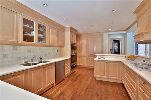 14 York Valley Cres, House detached with 4 bedrooms, 4 bathrooms and 6 parking in Toronto ON | Image 6