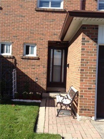 09 - 2687 Bromsgrove Rd, Townhouse with 3 bedrooms, 2 bathrooms and 1 parking in Mississauga ON | Image 18