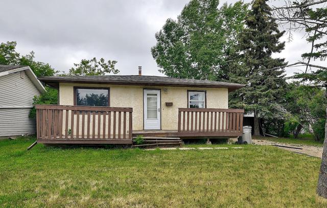 9504 99 Avenue, House detached with 4 bedrooms, 2 bathrooms and 2 parking in Grande Prairie AB | Image 7