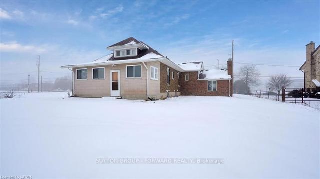 973 Gainsborough Rd, House detached with 2 bedrooms, 2 bathrooms and 6 parking in London ON | Image 33