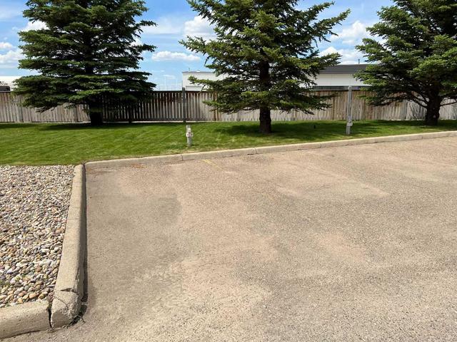 310 - 1648 Saamis Drive Nw, Condo with 1 bedrooms, 1 bathrooms and 1 parking in Medicine Hat AB | Image 30