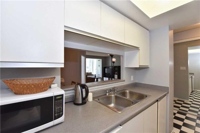 404 - 1470 Midland Ave, Condo with 2 bedrooms, 2 bathrooms and 1 parking in Toronto ON | Image 7