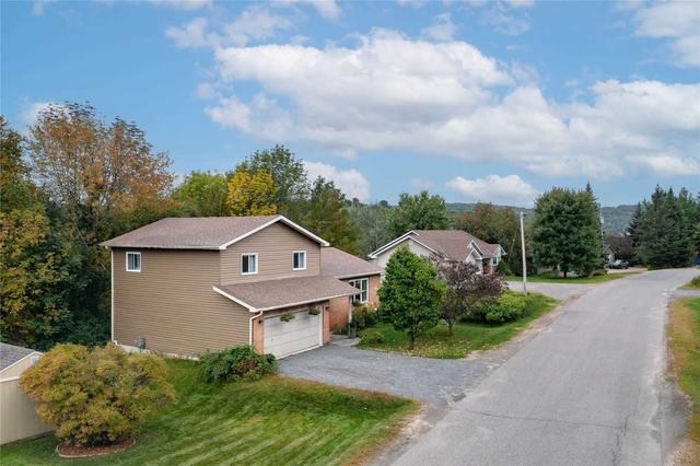 195 Lakewood Park Rd, House detached with 3 bedrooms, 3 bathrooms and 5.5 parking in Huntsville ON | Image 28