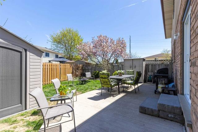 6566 Kuhn Cres, House semidetached with 3 bedrooms, 2 bathrooms and 4 parking in Niagara Falls ON | Image 19