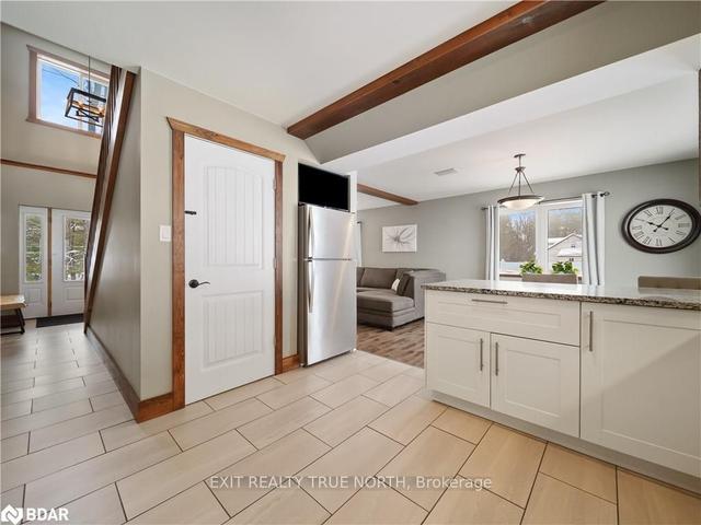 840 Manitoba St, House detached with 4 bedrooms, 4 bathrooms and 9 parking in Bracebridge ON | Image 3