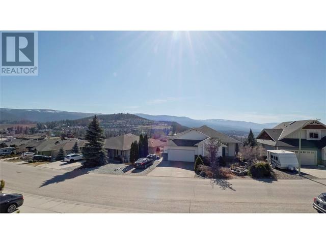 1486 Wilmot Avenue, House detached with 4 bedrooms, 3 bathrooms and 4 parking in Kelowna BC | Image 18