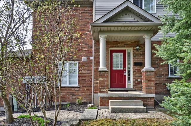 201 Dearborn Boulevard, House attached with 4 bedrooms, 2 bathrooms and 4 parking in Waterloo ON | Image 3