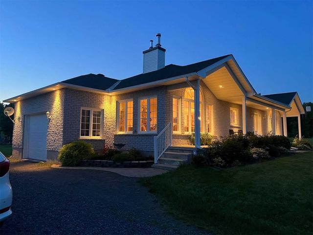 3607 Wilhaven Dr, House detached with 2 bedrooms, 2 bathrooms and 21 parking in Ottawa ON | Image 13