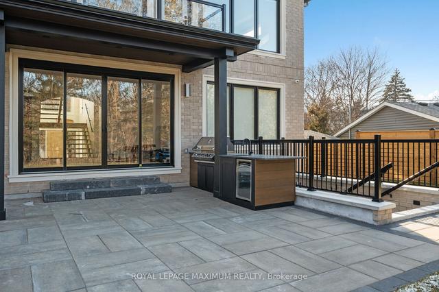 22 Delroy Dr, House detached with 4 bedrooms, 4 bathrooms and 5 parking in Toronto ON | Image 27