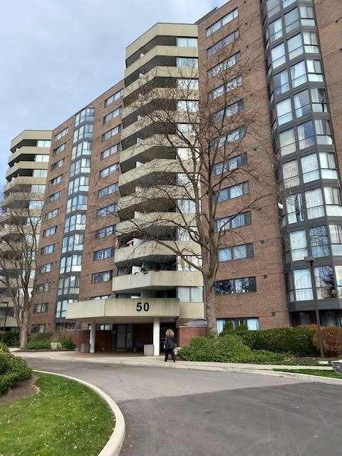 1206 - 50 Baif Blvd, Condo with 3 bedrooms, 2 bathrooms and 2 parking in Richmond Hill ON | Image 1