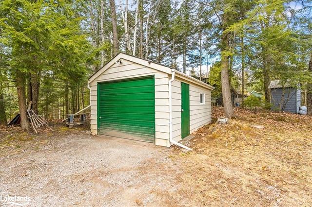 1024 Marys Lane, House detached with 3 bedrooms, 1 bathrooms and 5 parking in Algonquin Highlands ON | Image 27