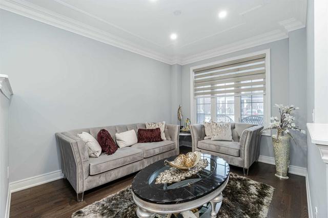 74 Villadown Tr, House semidetached with 3 bedrooms, 3 bathrooms and 3 parking in Brampton ON | Image 33