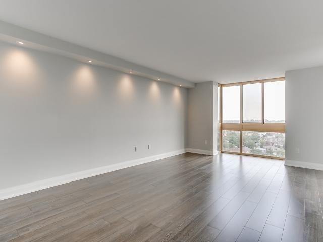 1809 - 131 Beecroft Rd, Condo with 2 bedrooms, 2 bathrooms and 1 parking in Toronto ON | Image 9