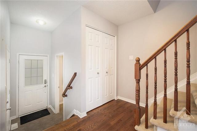 244 Opus Street, Townhouse with 3 bedrooms, 2 bathrooms and 3 parking in Ottawa ON | Image 2