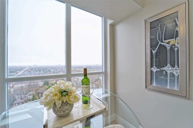 2112 - 15 Greenview Ave, Condo with 2 bedrooms, 2 bathrooms and 1 parking in Toronto ON | Image 27