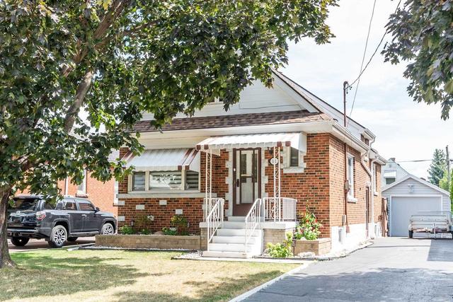 161 Adair Ave S, House detached with 3 bedrooms, 1 bathrooms and 6 parking in Hamilton ON | Card Image