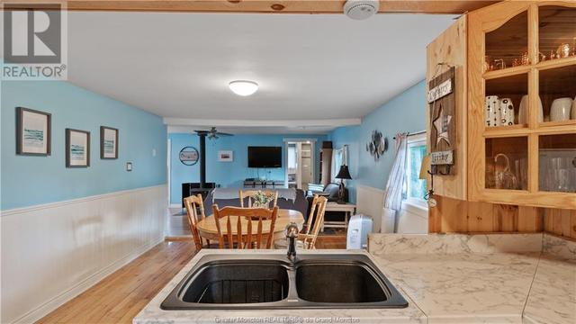 6 Ste Marie St, House detached with 3 bedrooms, 1 bathrooms and null parking in Beaubassin East NB | Image 4