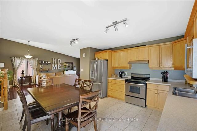 7228 Kelly Dr, House detached with 3 bedrooms, 2 bathrooms and 3 parking in Niagara Falls ON | Image 40