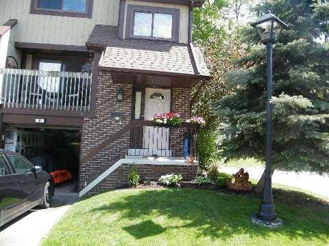 unit 51 - 6780 Formentera Ave, Townhouse with 3 bedrooms, 2 bathrooms and 1 parking in Mississauga ON | Image 1
