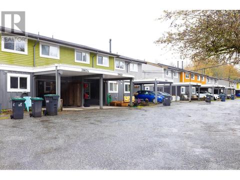 39832 No Name Road, House attached with 3 bedrooms, 2 bathrooms and 2 parking in Squamish BC | Card Image