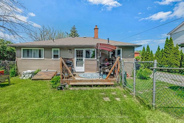 175 Gwendolyn Blvd, House detached with 2 bedrooms, 1 bathrooms and 7 parking in Georgina ON | Image 17