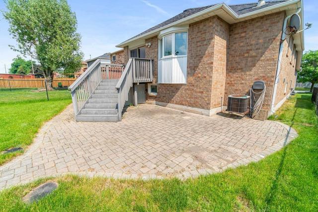 51 Mccullough Cres, House detached with 3 bedrooms, 1 bathrooms and 4 parking in Halton Hills ON | Image 27